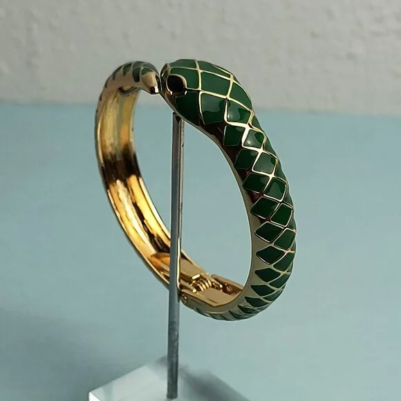 Serpenti Snake Enamel Hinged Cuff Bracelet Cut Diamond Emerald Green Gol… - Picture 3 of 7